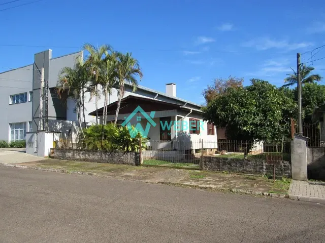 Casa 3 quartos e 1 banheiro, à venda, no bairro Centro em Campo Bom