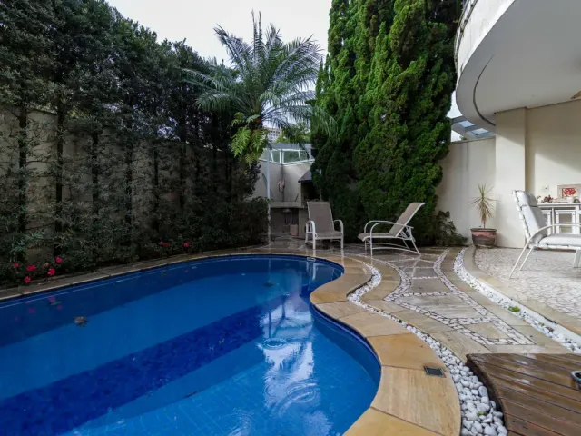 Casa com 380m² 4 quartos e 4 banheiros, à venda ou para alugar, no bairro Jardim Panorama em São Paulo