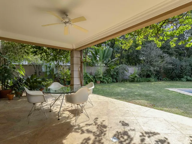 Casa com 1748m² 5 quartos e 7 banheiros, à venda, no bairro Cidade Jardim em São Paulo