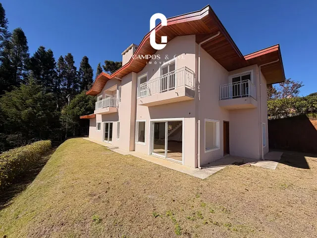Casa com 660m² 4 quartos e 5 banheiros, à venda, no bairro Alto da Boa Vista em Campos do Jordão