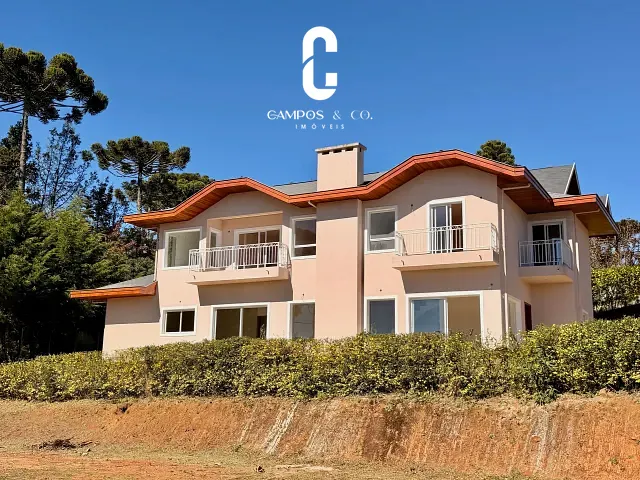Casa com 660m² 4 quartos e 5 banheiros, à venda, no bairro Alto da Boa Vista em Campos do Jordão