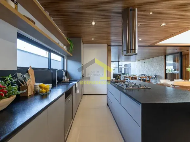 Casa com 850m² 4 quartos e 7 banheiros, à venda, no bairro Condomínio Xapada Parque Ytu em Itu