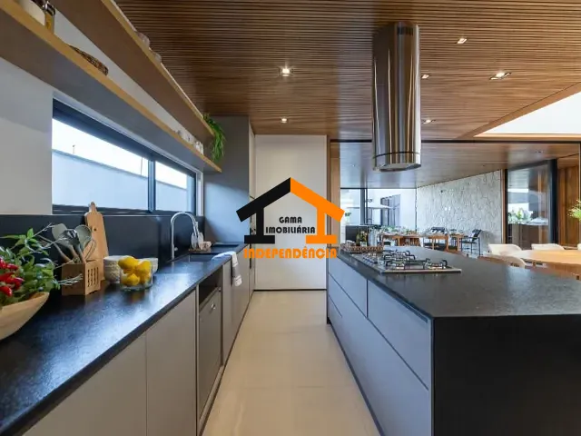 Casa com 850m² 4 quartos e 7 banheiros, à venda, no bairro Condomínio Xapada Parque Ytu em Itu