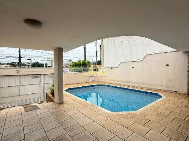 Casa 3 quartos e 2 banheiros, à venda, no bairro Centro em Salto