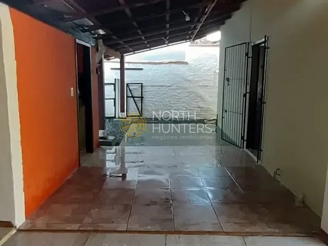 Casa com 220m² 3 quartos e 1 banheiro, à venda, no bairro Jardim Iririú em Joinville