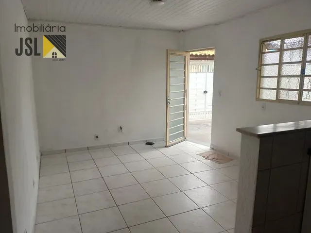 Casa com 125m² 3 quartos e 1 banheiro, à venda, no bairro Vera Cruz em Caçapava
