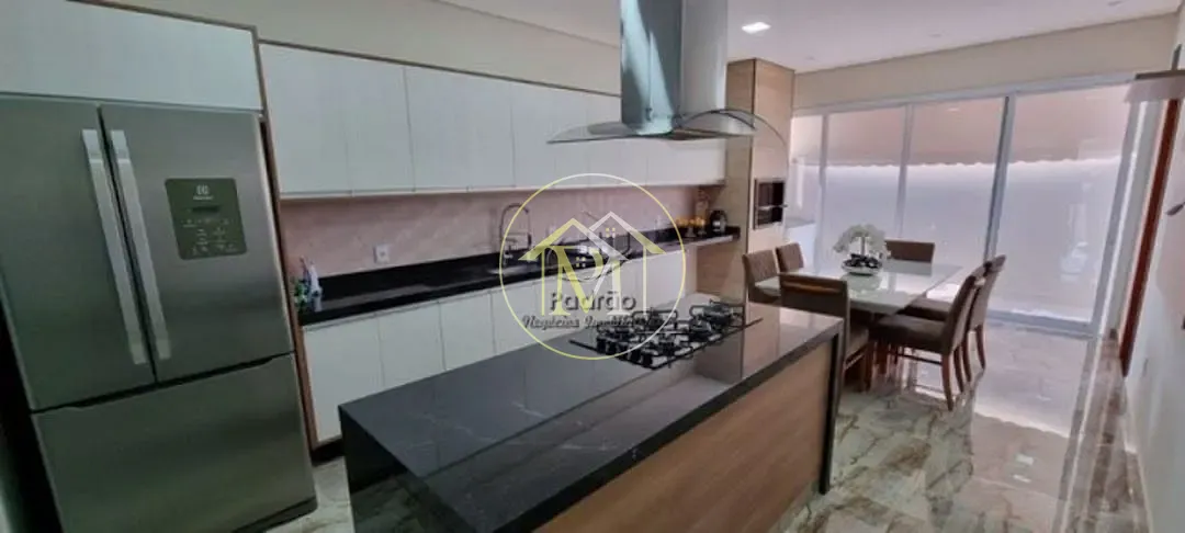 Casa, 3 quartos, 217 m² - Foto 4
