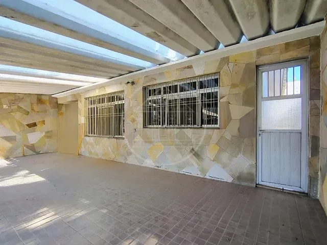 Casa com 300m² 4 quartos e 2 banheiros, à venda, no bairro Vila Cruzeiro em São Paulo