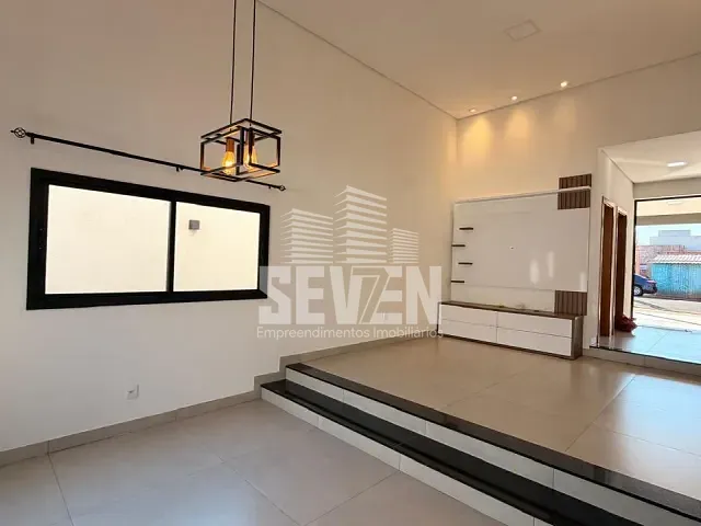 Casa 3 quartos e 5 banheiros, à venda, no bairro Morada das Flores em Piratininga