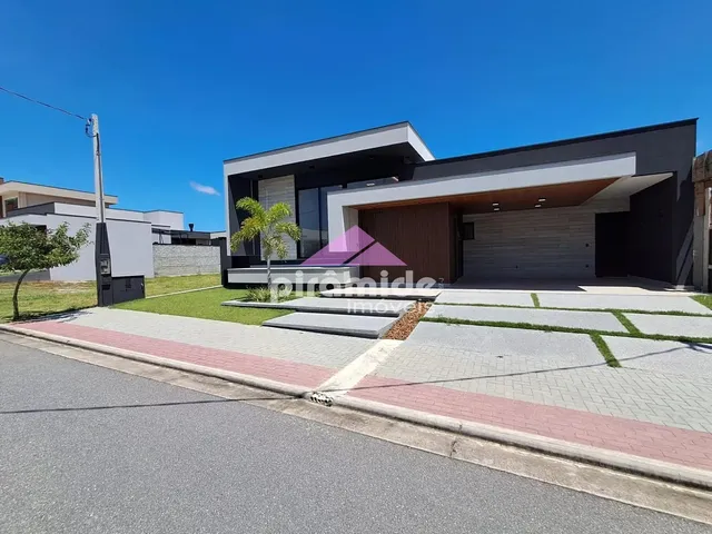 Casa com 450m² 4 quartos e 6 banheiros, à venda, no bairro Urbanova em São José Dos Campos