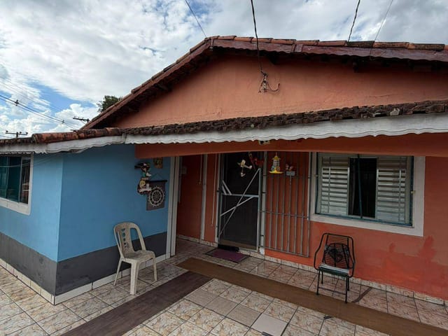 Casa com 250m² 2 quartos e 1 banheiro, à venda, no bairro Vila Esperança em Extrema