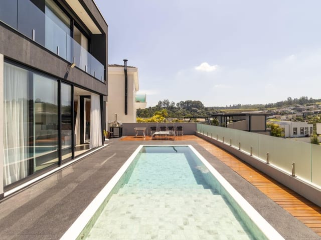 Casa com 525m² 4 quartos e 6 banheiros, à venda, no bairro Alphaville em Santana de Parnaíba