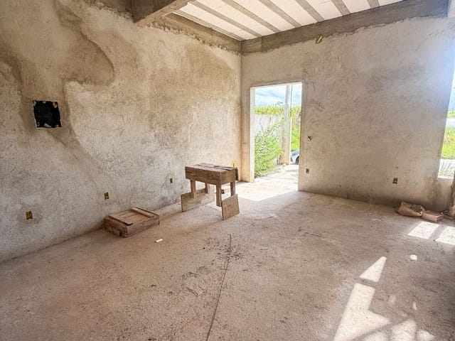 Casa com 190m² 3 quartos e 3 banheiros, à venda, no bairro Lagoa em Macaé