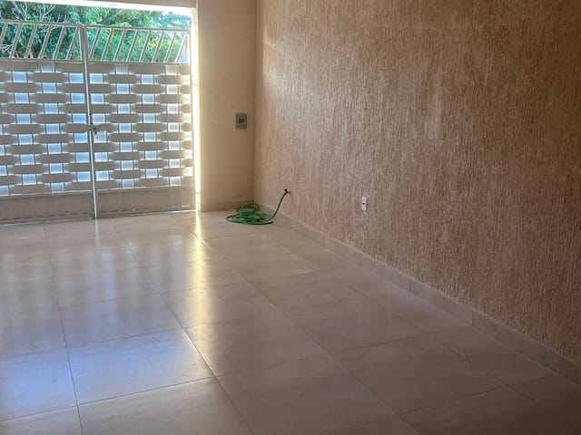Casa com 102m² 2 quartos e 2 banheiros, à venda, no bairro Pq Tropical em Campos dos Goytacazes