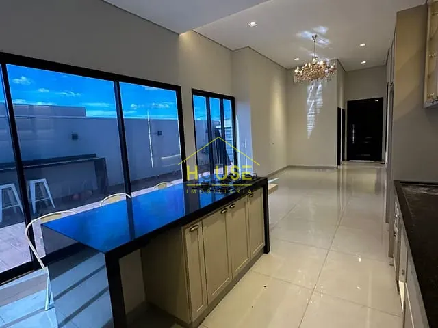 Casa com 300m² 3 quartos e 5 banheiros, à venda ou para alugar, no bairro Village Provence em São José do Rio Preto