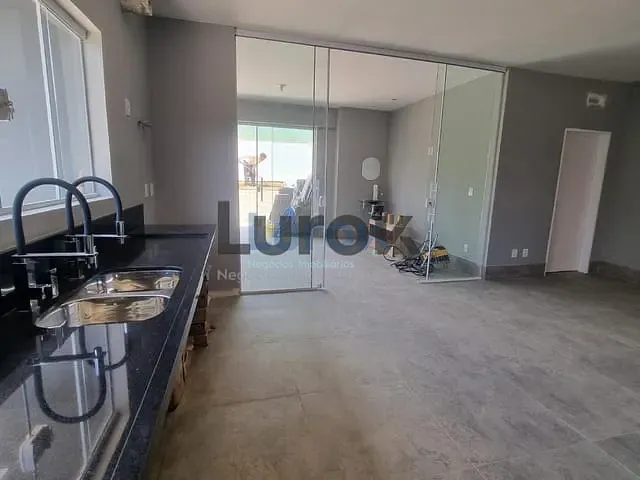 Casa com 630m² 3 quartos e 5 banheiros, à venda, no bairro Condomínio Reserva dos Vinhedos em Louveira