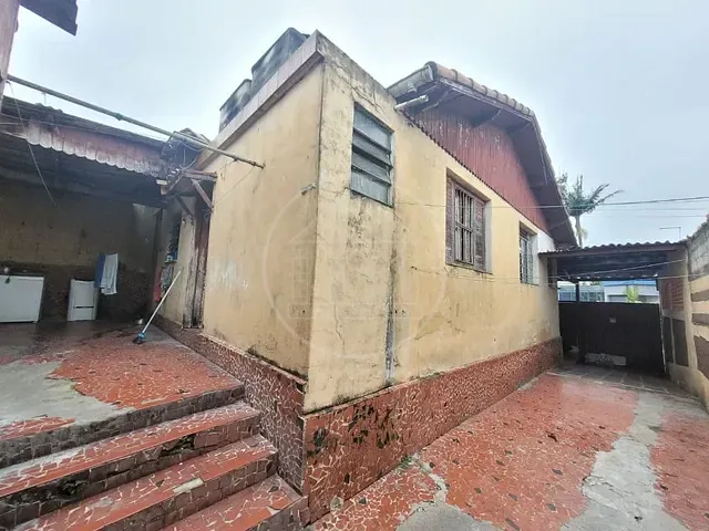 Casa com 200m² 4 quartos e 2 banheiros, à venda, no bairro Jardim Santa Cruz (Campo Grande) em São Paulo