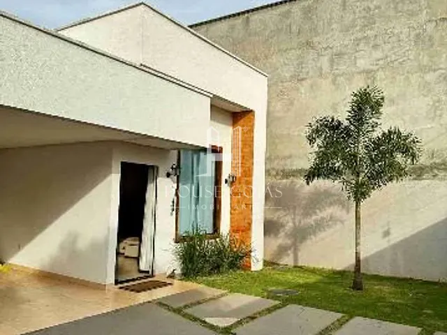 Casa com 300m² 3 quartos e 2 banheiros, à venda, no bairro Residencial Atalaia em Goiânia