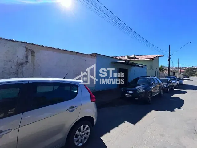 Casa com 375m² 3 quartos e 2 banheiros, à venda, no bairro Jardim Jupiter em Andradas