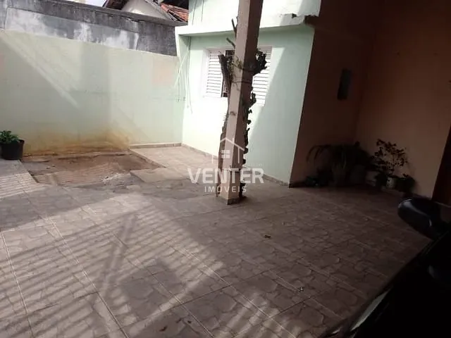Casa com 300m² 3 quartos e 2 banheiros, à venda, no bairro Parque Santo Antônio em Taubaté