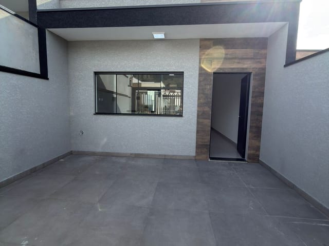 Casa 2 quartos e 2 banheiros, à venda, no bairro Parque dos Manacás em Extrema