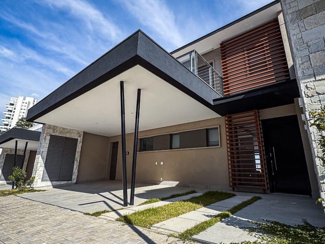 Casa com 415m² 4 quartos e 6 banheiros, à venda, no bairro Tamboré em Barueri