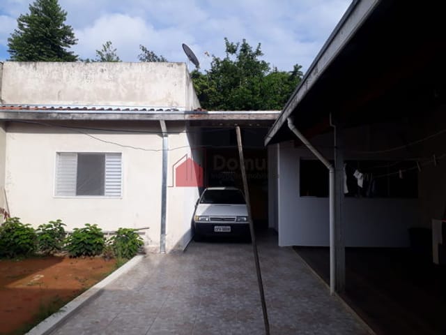 Casa com 250m², à venda, no bairro Vila Suiça em Pindamonhangaba