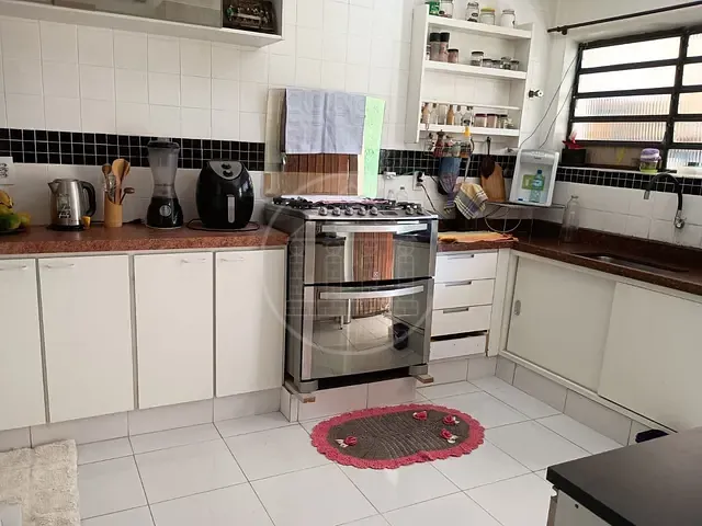 Casa com 351m² 3 quartos e 3 banheiros, à venda, no bairro Jardim Campo Grande em São Paulo