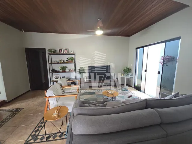 Casa 3 quartos e 3 banheiros, à venda, no bairro Jardim Terra Branca em Bauru