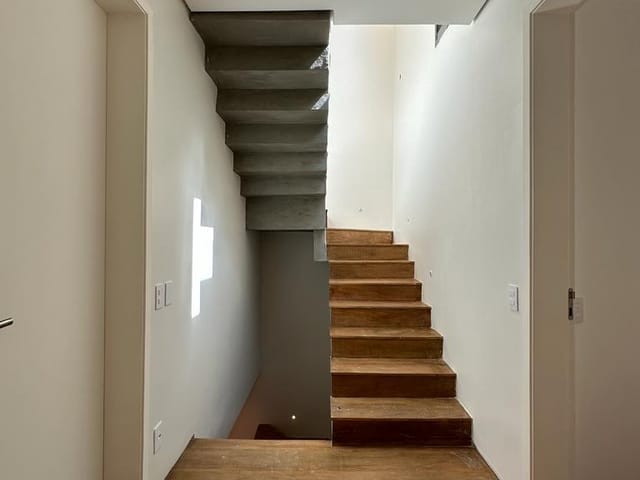 Casa com 343m² 3 quartos e 5 banheiros, à venda, no bairro Jardim Guedala em São Paulo