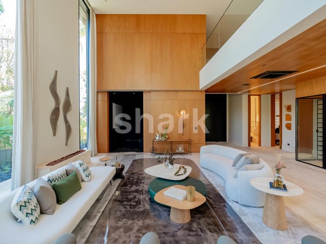 Casa com 1000m² 5 quartos e 8 banheiros, à venda, no bairro Tamboré em Santana de Parnaíba