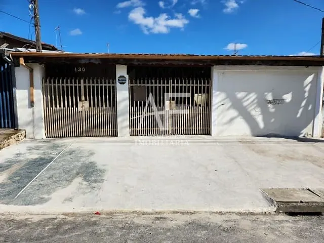 Casa com 300m², à venda, no bairro Jardim Gurilândia em Taubaté