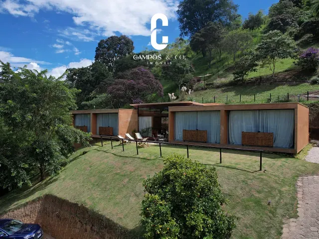 Casa com 3000m² 4 quartos e 5 banheiros, à venda, no bairro Paiol em São Bento do Sapucaí