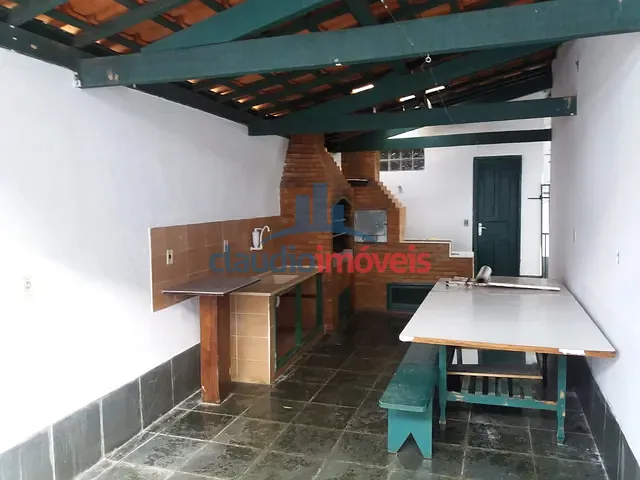 Casa com 295m² 3 quartos e 2 banheiros, à venda, no bairro centro em Bananal