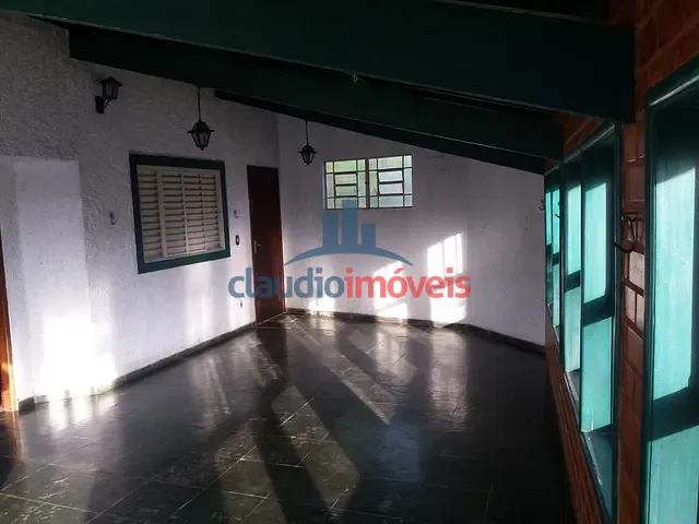 Casa com 295m² 3 quartos e 2 banheiros, à venda, no bairro centro em Bananal