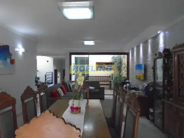Casa com 452m², à venda, no bairro Centro em Rio Claro