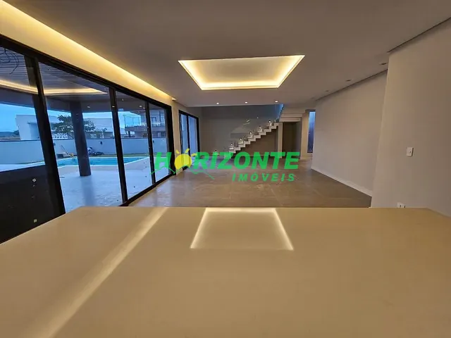 Casa com 641m² 5 quartos e 6 banheiros, à venda, no bairro Condomínio Residencial Colinas do Paratehy em São José dos Campos