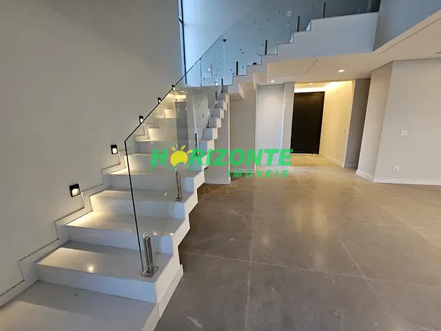 Casa com 641m² 5 quartos e 6 banheiros, à venda, no bairro Condomínio Residencial Colinas do Paratehy em São José dos Campos