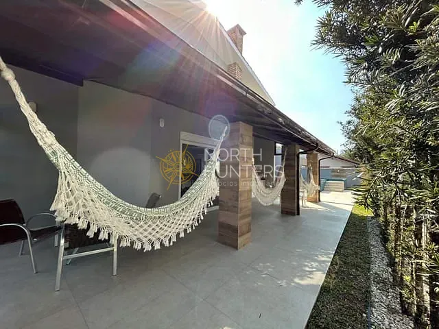 Casa com 450m² 5 quartos e 7 banheiros, para alugar, no bairro Jurerê Internacional em Florianópolis