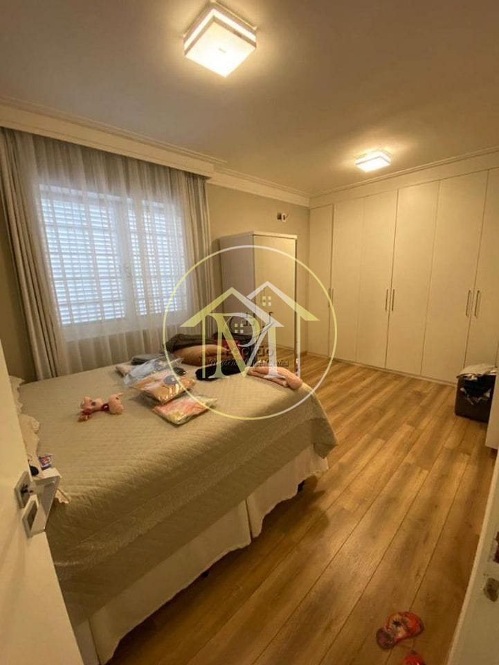 Casa à venda com 3 quartos, 330m² - Foto 11