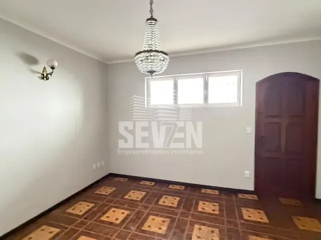 Casa 4 quartos e 4 banheiros, para alugar, no bairro Vila Aeroporto Bauru em Bauru