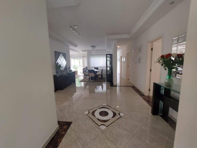 Casa com 600m² 4 quartos e 6 banheiros, para alugar, no bairro Alphaville em Santana de Parnaíba