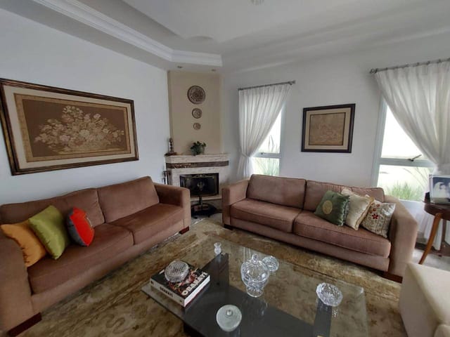 Casa com 600m² 4 quartos e 6 banheiros, para alugar, no bairro Alphaville em Santana de Parnaíba