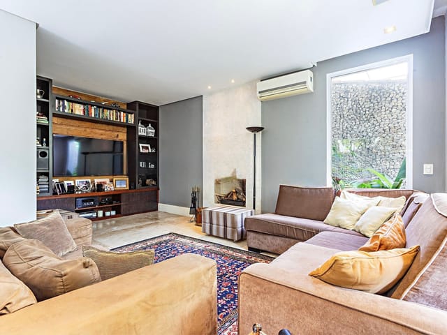 Casa com 450m² 4 quartos e 5 banheiros, à venda, no bairro Jardim Luzitânia em São Paulo