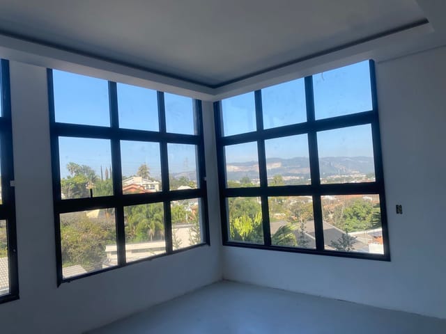 Casa com 408m² 4 quartos e 6 banheiros, à venda, no bairro Alphaville em Santana de Parnaíba