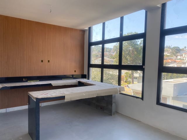 Casa com 408m² 4 quartos e 6 banheiros, à venda, no bairro Alphaville em Santana de Parnaíba