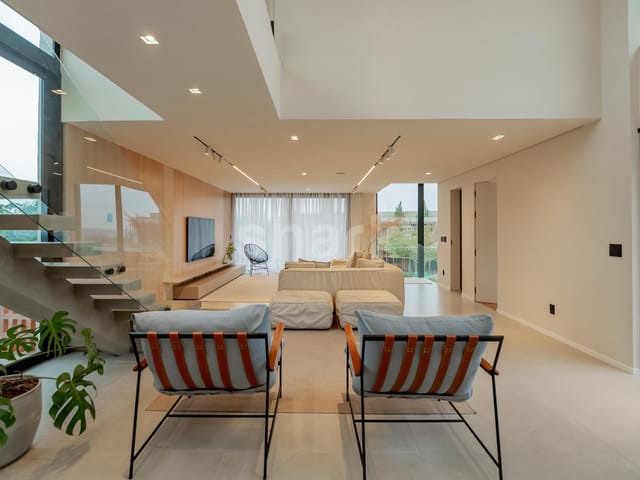 Casa com 490m² 4 quartos e 7 banheiros, à venda, no bairro Alphaville em Santana de Parnaíba