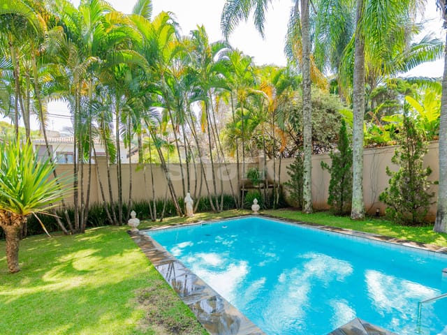 Casa com 842m² 4 quartos e 6 banheiros, à venda, no bairro Alto de Pinheiros em São Paulo