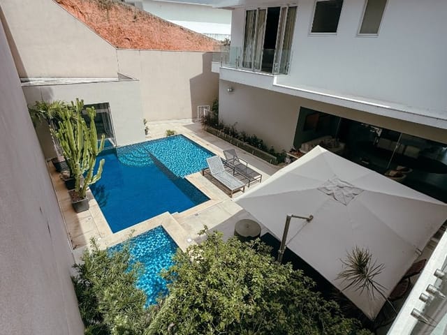 Casa com 730m² 5 quartos e 7 banheiros, à venda, no bairro Lagoa em Macaé