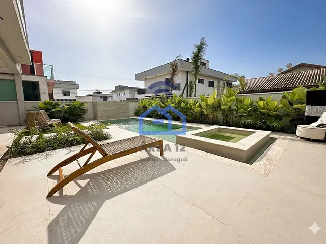 Casa com 360m² 5 quartos e 1 banheiro, à venda, no bairro Costa Nova em Caraguatatuba